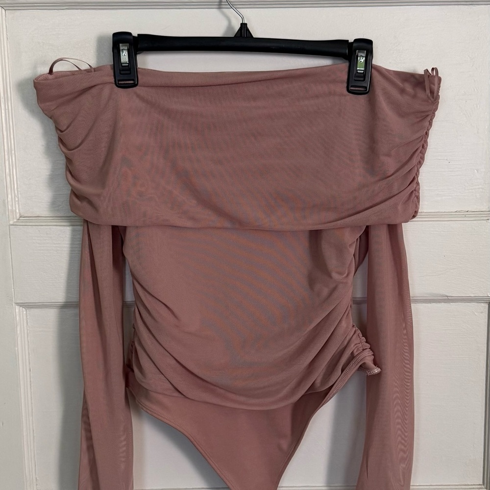 Express Ruched Mesh Off The Shoulder Long Sleeve Bodysuit